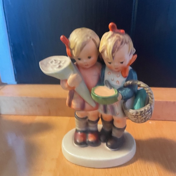 Hummel Collection - Picture 8 of 12